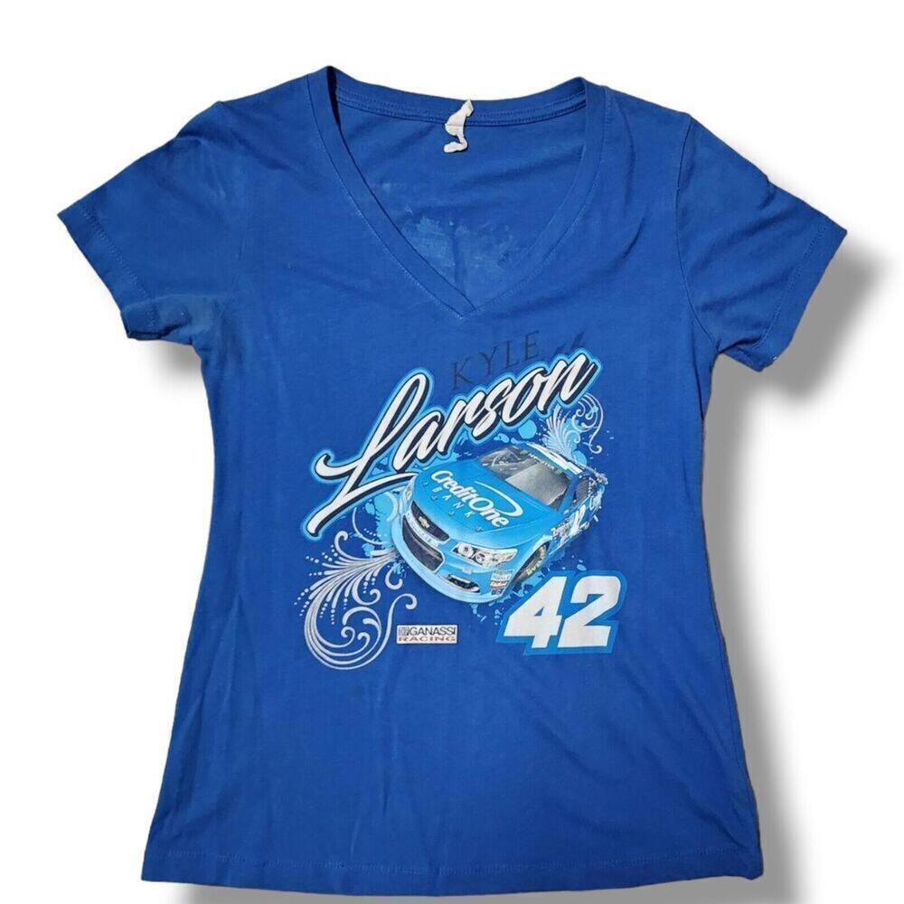 NASCAR Kyle Larson Credit One Blue V-Neck T-Shirt Women’s Size M